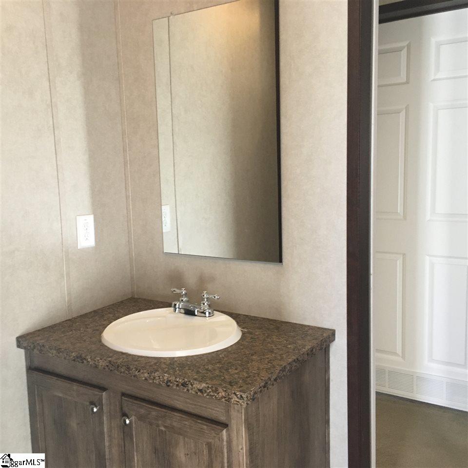 4012 Georgia Road Gray Court, SC 29645 - Photo 22 of 29