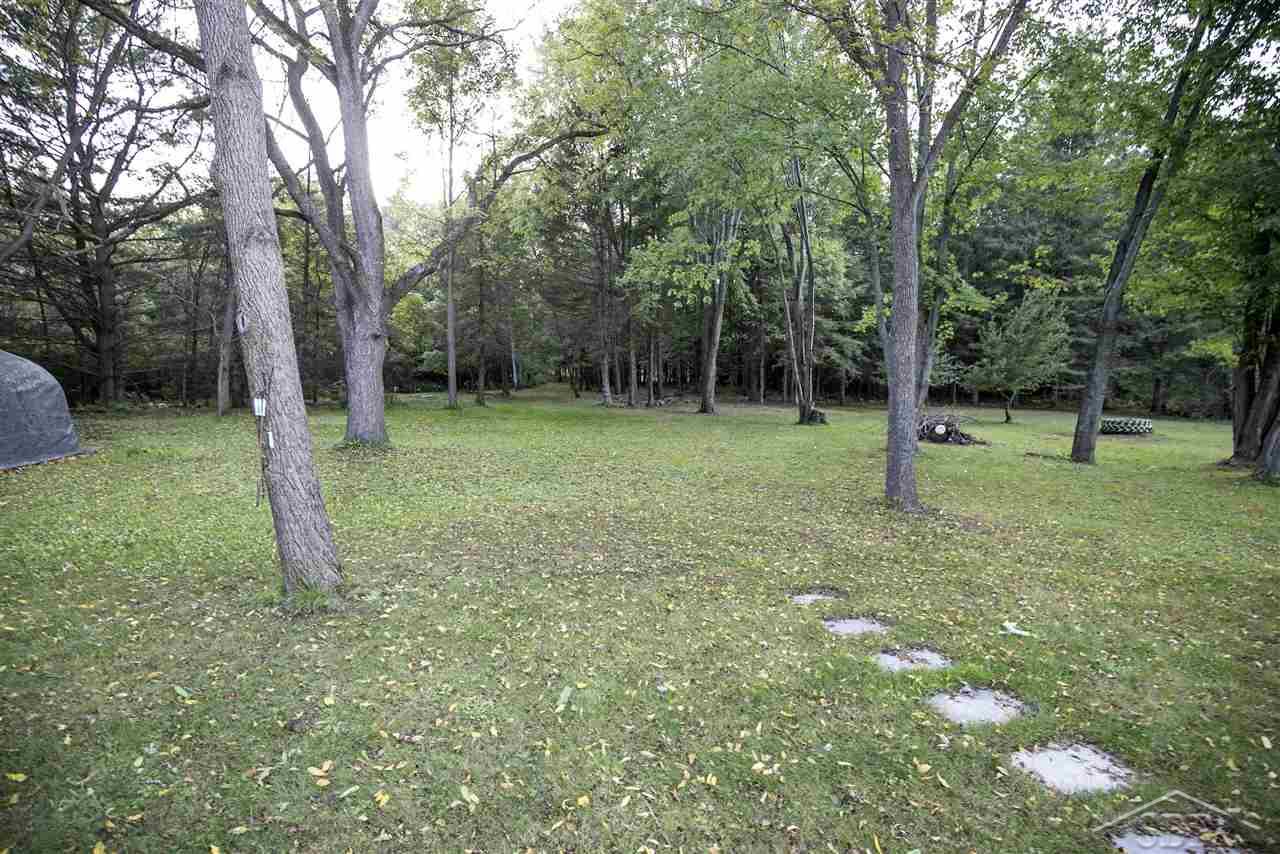 2903 North Castor Road Coleman, MI 48618 - Photo 9 of 41