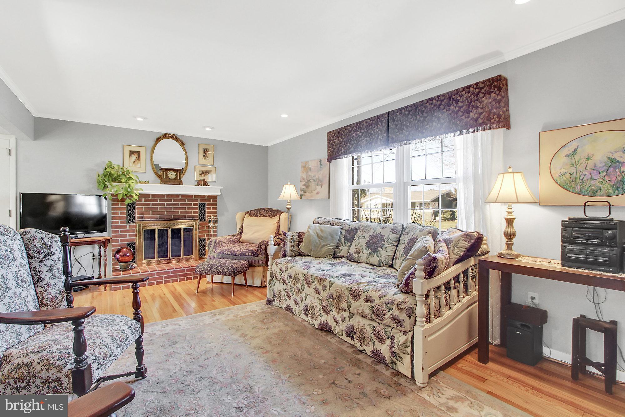 102 Rodes Avenue Gettysburg, PA 17325 - Photo 4 of 25 Gallery Image 4