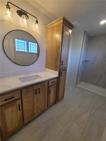 $559,950 | 9002 North Poplar Avenue, Kansas City, MO 64156