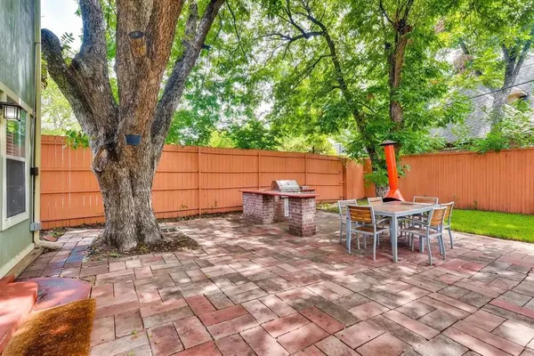 $4,100 | 5202 Pershing Street, Dallas, TX 75206