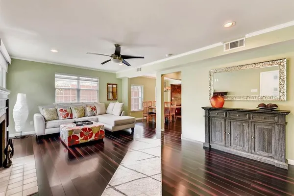 $4,100 | 5202 Pershing Street, Dallas, TX 75206