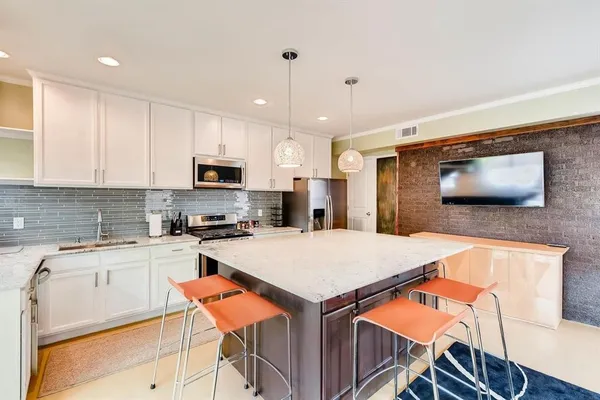 $4,100 | 5202 Pershing Street, Dallas, TX 75206