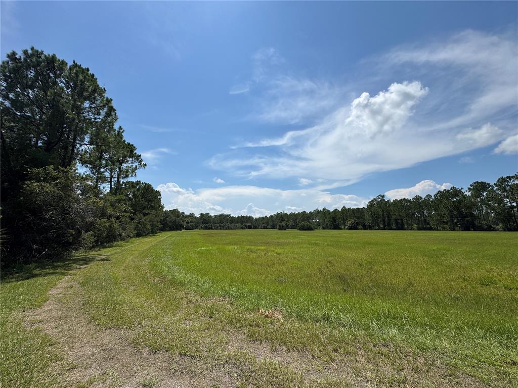 4300 Justa Road Mims, FL 32754 - Photo 22 of 61 a view of an ocean and beach