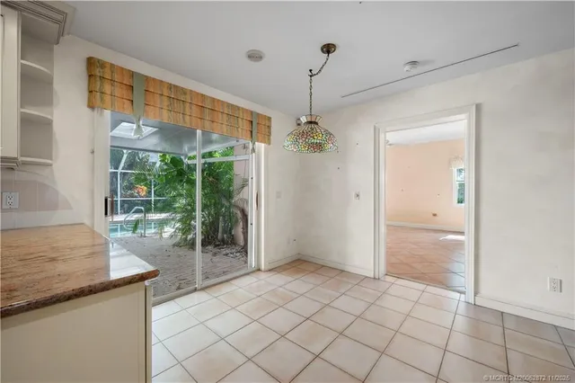 $850,000 | 4812 Sunset Drive, Vero Beach, FL 32963