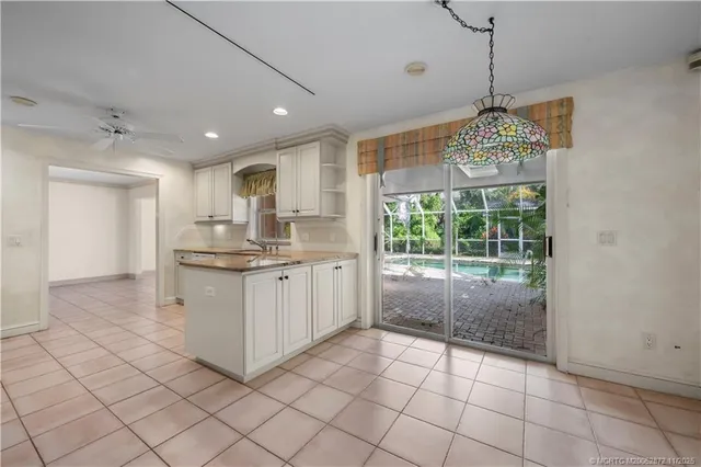 $850,000 | 4812 Sunset Drive, Vero Beach, FL 32963