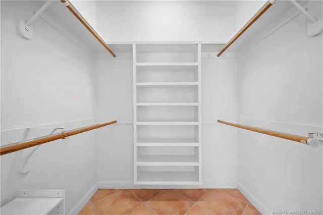 $850,000 | 4812 Sunset Drive, Vero Beach, FL 32963