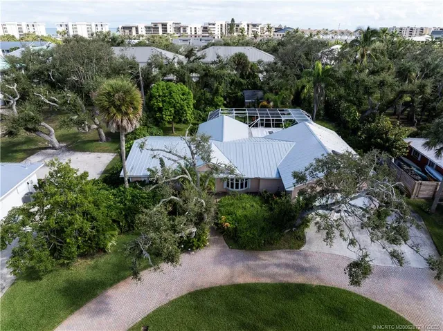 $850,000 | 4812 Sunset Drive, Vero Beach, FL 32963