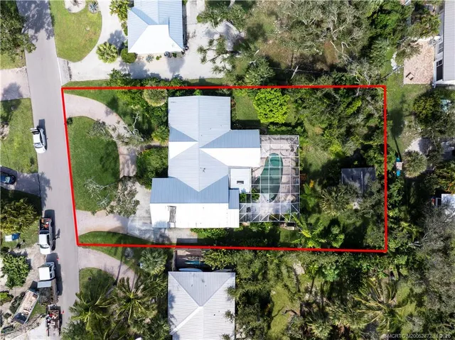 $850,000 | 4812 Sunset Drive, Vero Beach, FL 32963