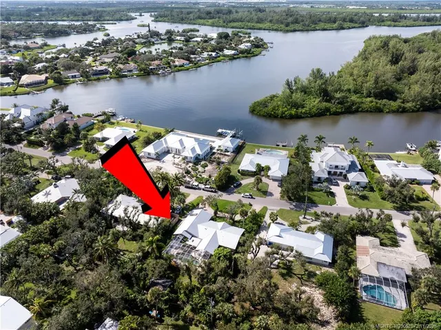 $850,000 | 4812 Sunset Drive, Vero Beach, FL 32963