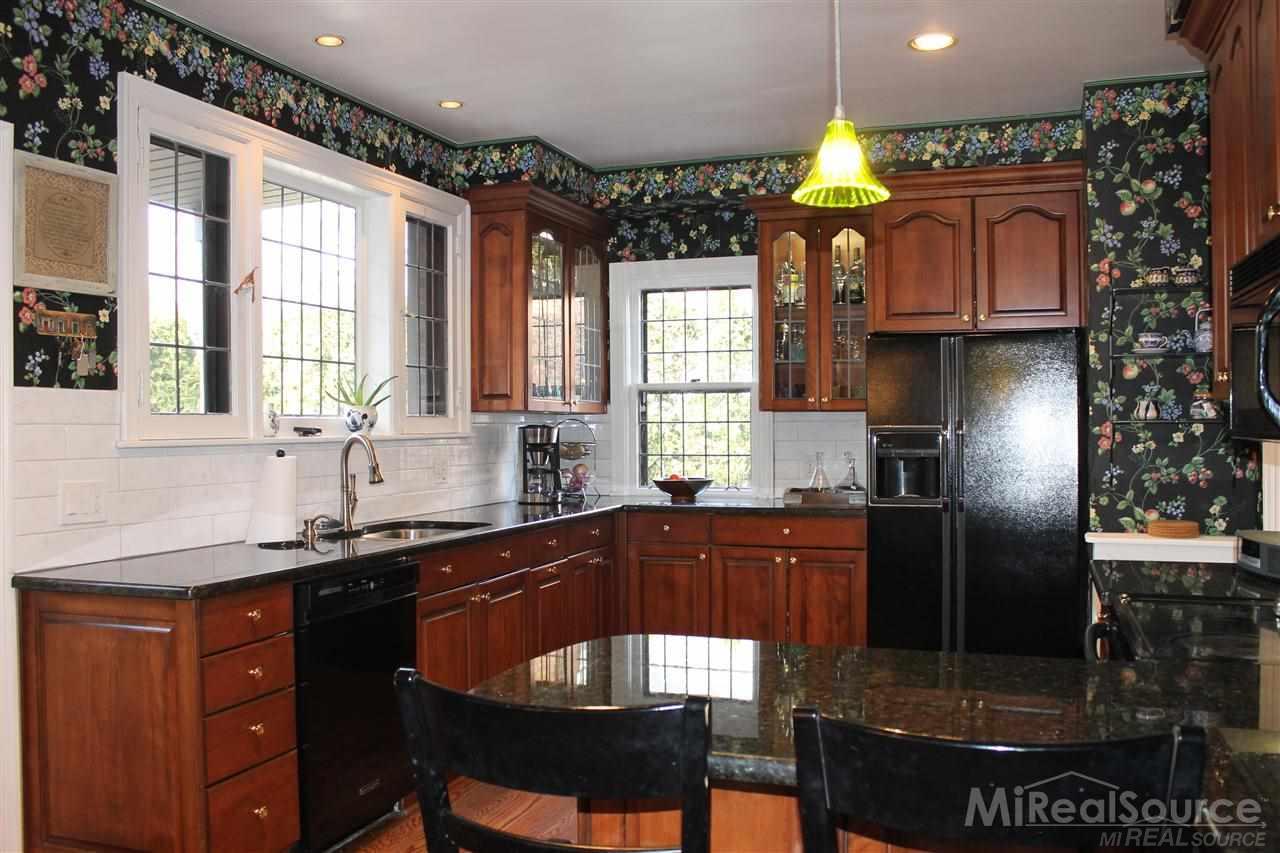 1021 Yorkshire Road Grosse Pointe Park, MI 48230 - Photo 21 of 54