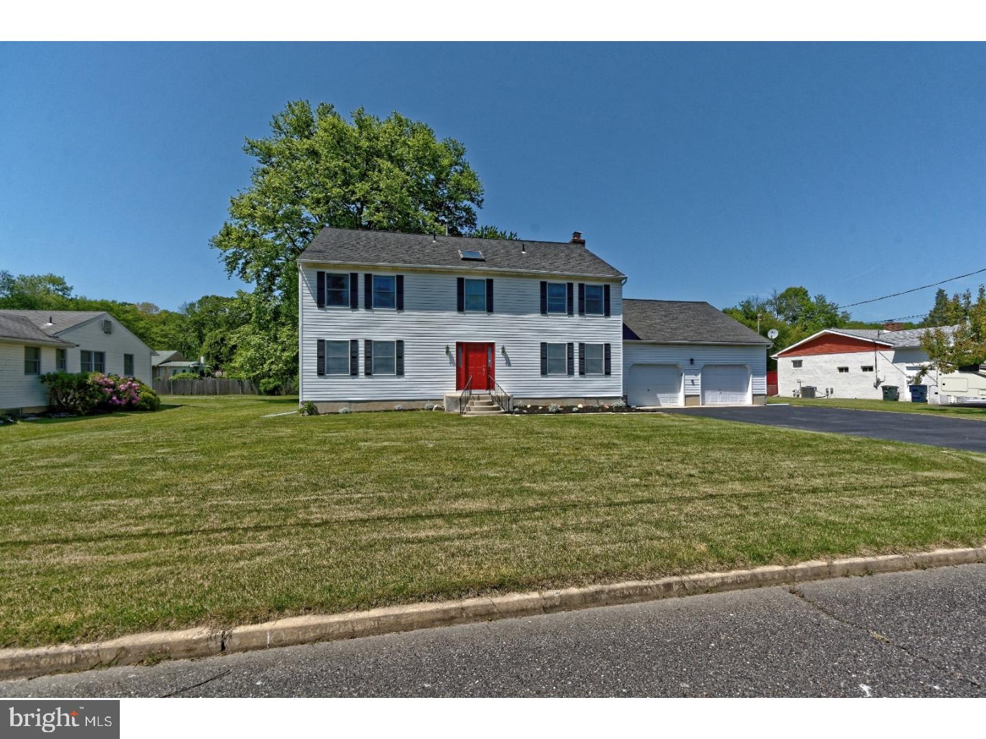 39 Harrell Avenue Williamstown, NJ 08094 - Photo 2 of 25