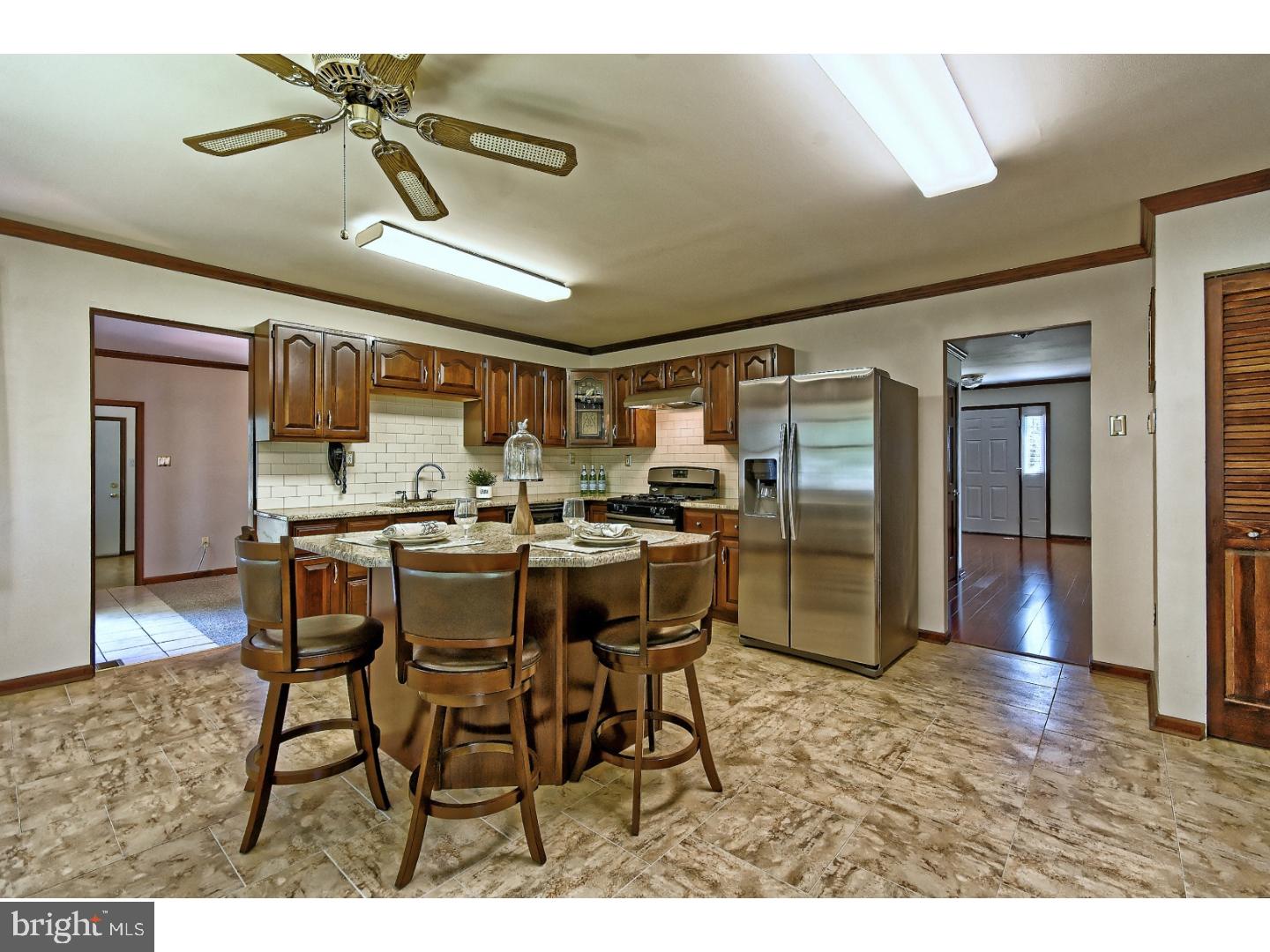 39 Harrell Avenue Williamstown, NJ 08094 - Photo 11 of 25 Kitchen