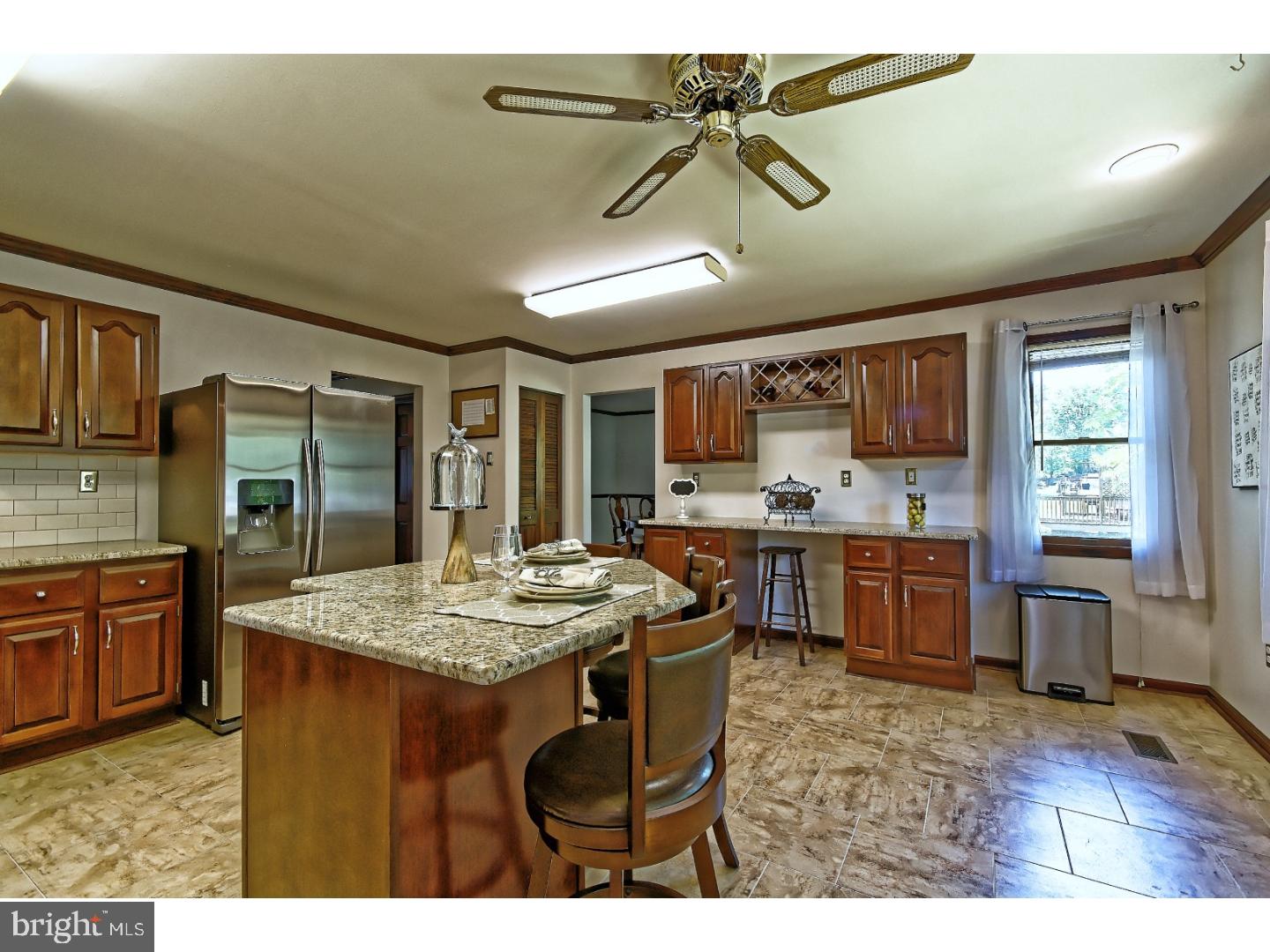 39 Harrell Avenue Williamstown, NJ 08094 - Photo 9 of 25 Kitchen