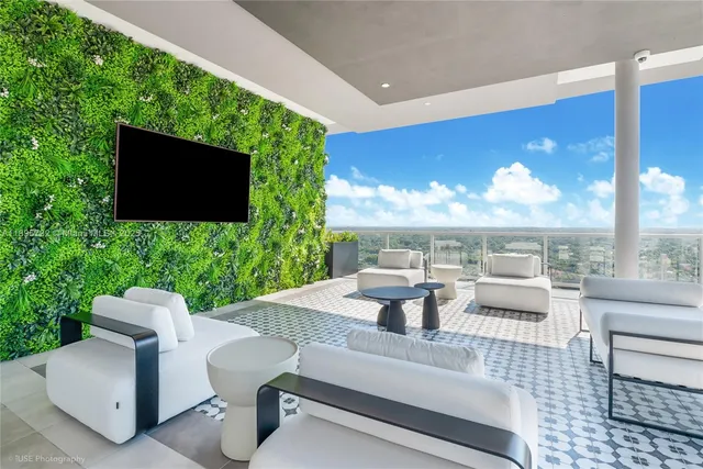 $2,514 | 9600 South Dixie Highway, Unit A1A15, Miami, FL 33156