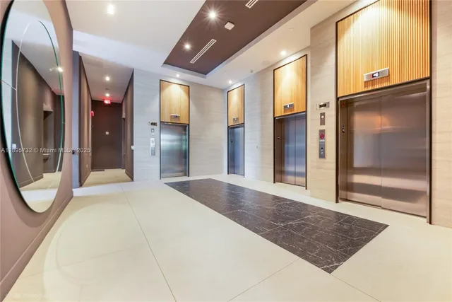 $2,514 | 9600 South Dixie Highway, Unit A1A15, Miami, FL 33156