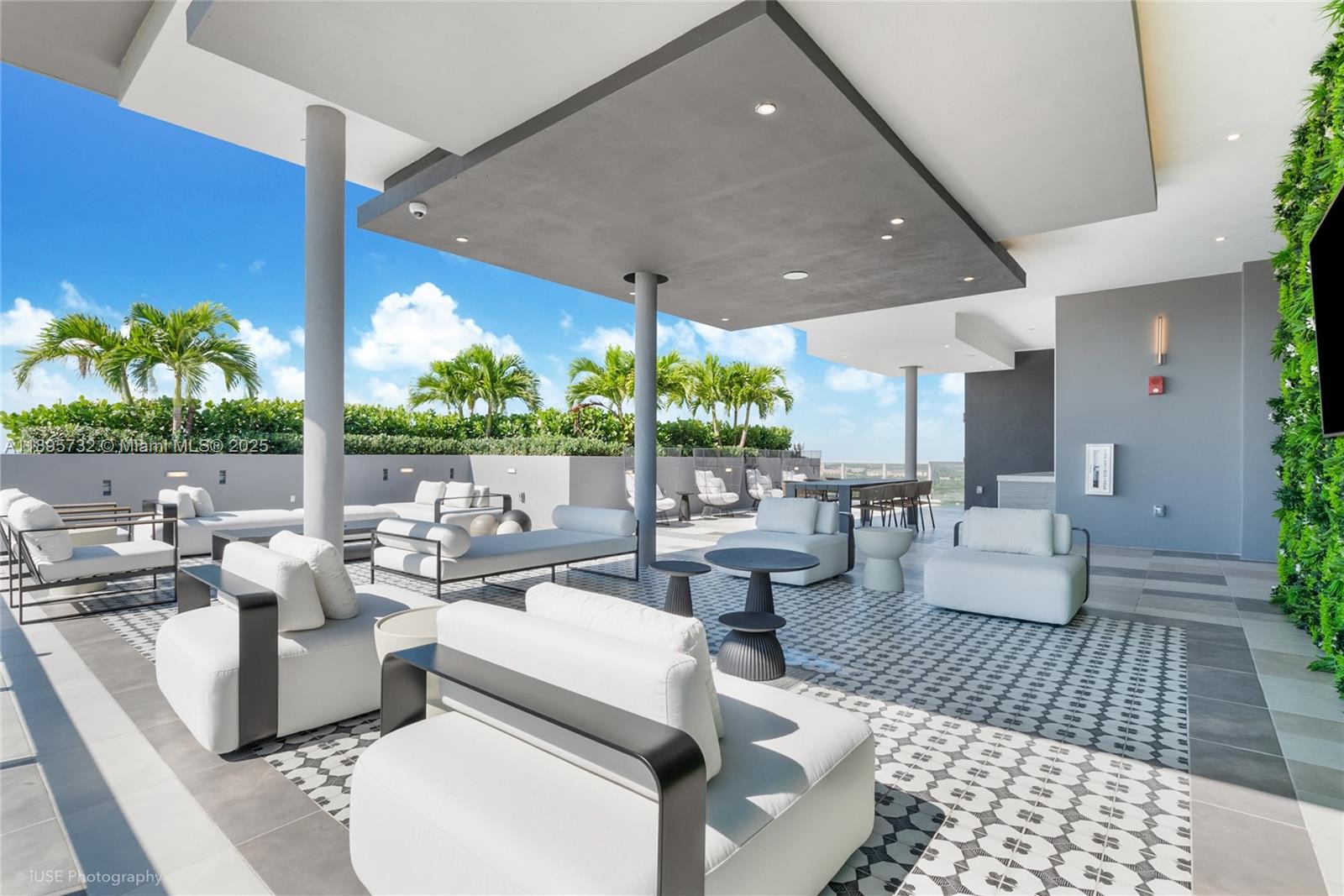 9600 South Dixie Highway, Unit A1A15 Miami, FL 33156 - Photo 4 of 40