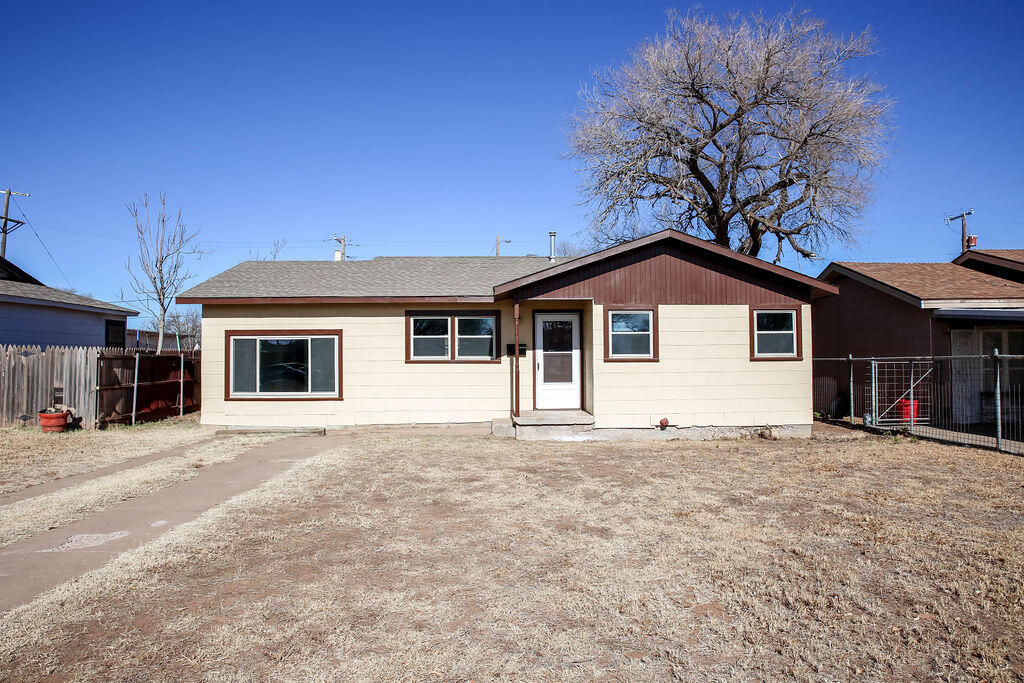 532 54th Street Lubbock, TX 79404 - Photo 1 of 19 a view of a house with a patio