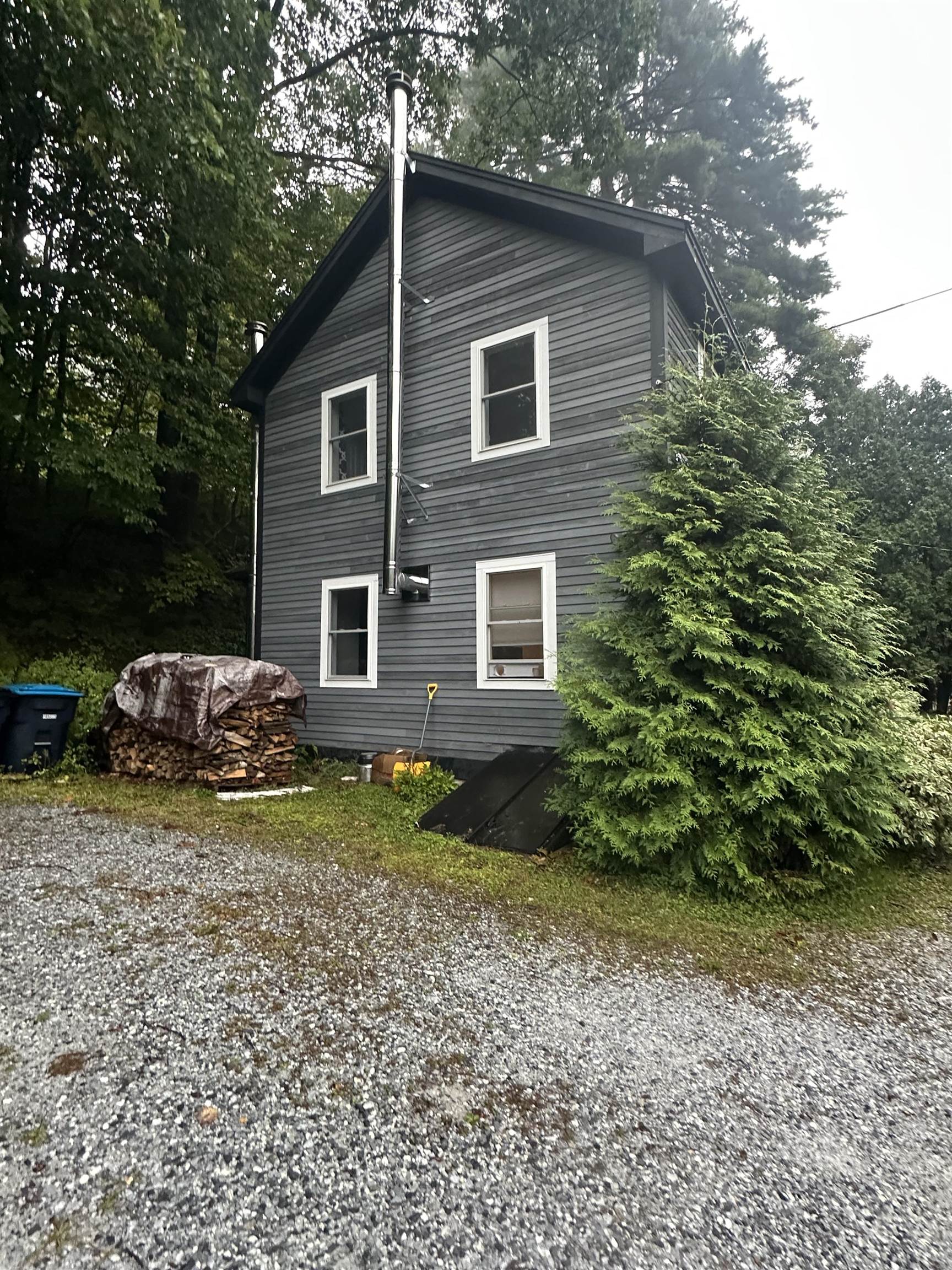 34 Pleasant Street Proctor, VT 05765 - Photo 3 of 39 Gallery Image 3
