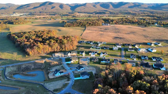 $585,000 | 4935 Boxer Loop, McGaheysville, VA 22840