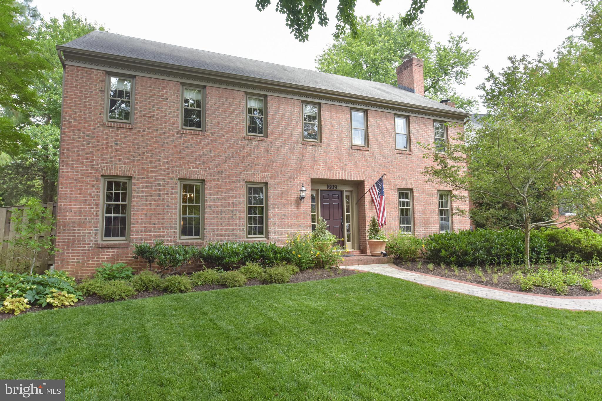 1609 Stonebridge Road Alexandria, VA 22304 - Photo 3 of 53 Gallery Image 3