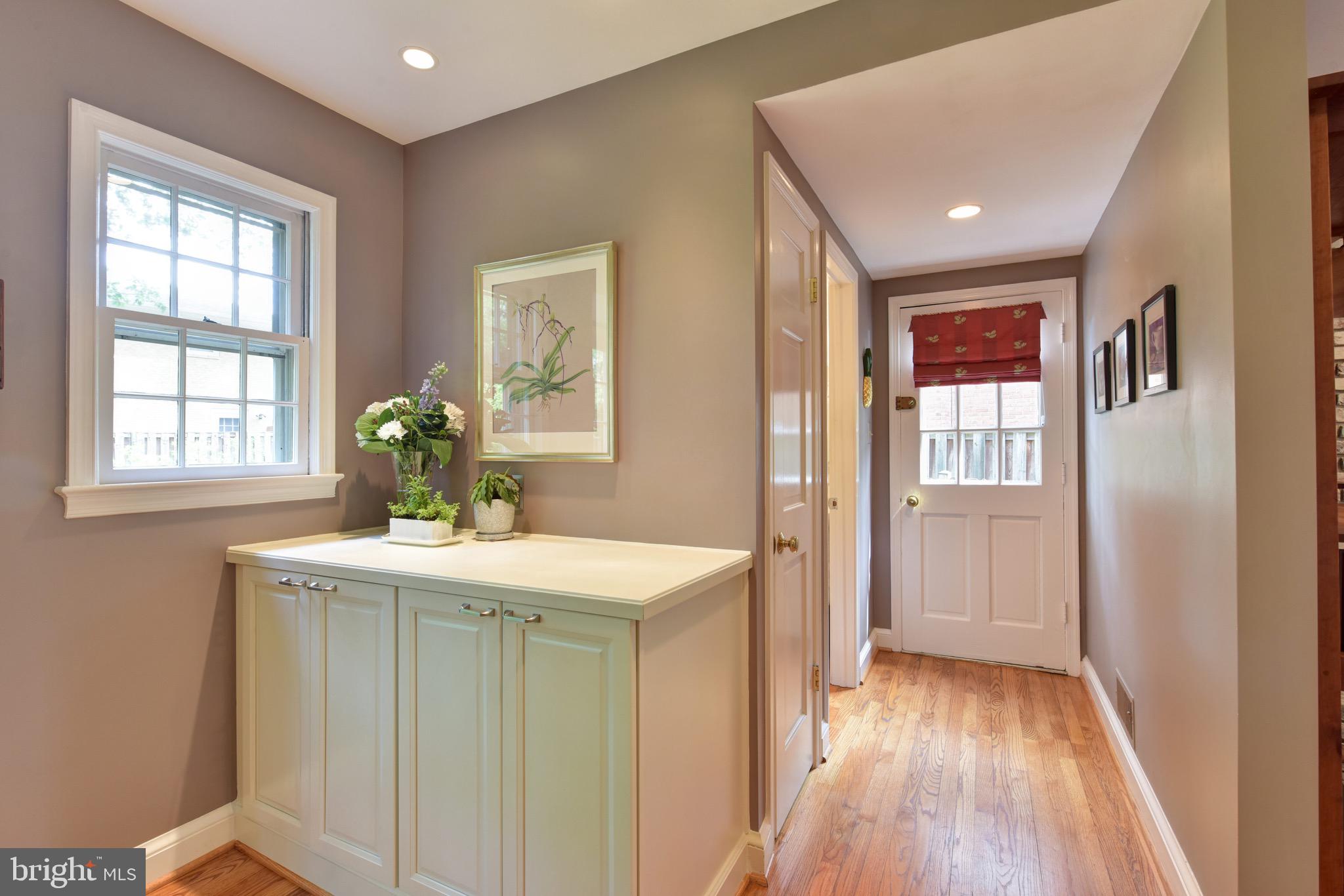 1609 Stonebridge Road Alexandria, VA 22304 - Photo 23 of 53 Excellent storage!
