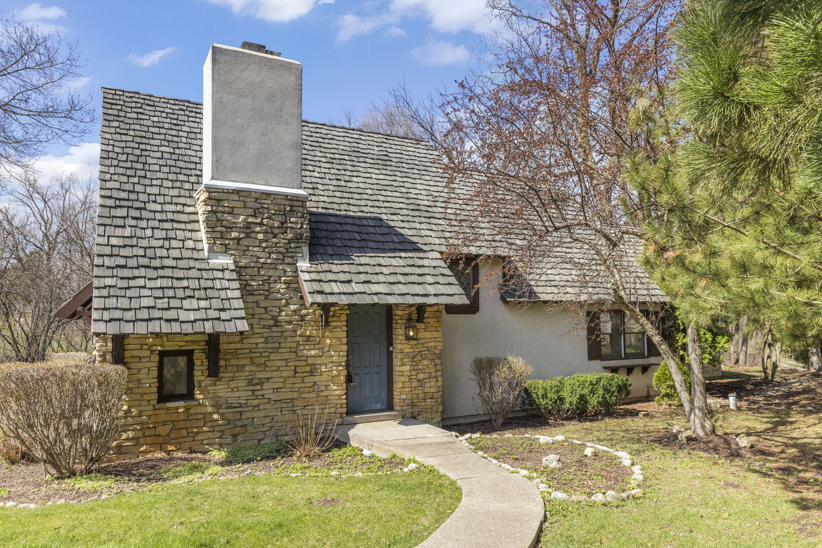 1205 Bonner Road Wauconda, IL 60084 - Photo 2 of 43