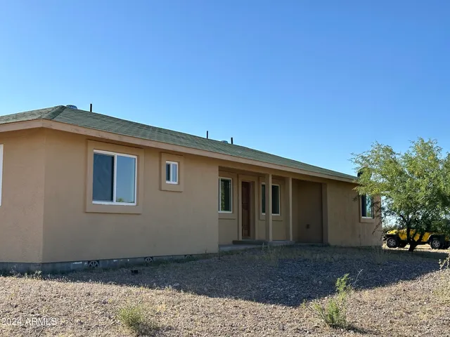 $325,000 | 7801 South 547th Avenue, Tonopah, AZ 85354