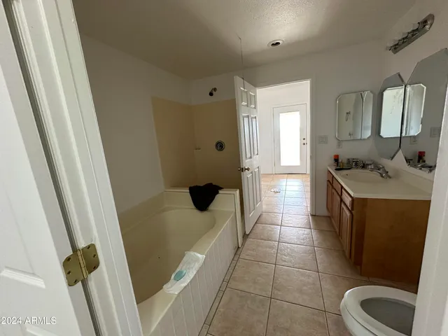 $325,000 | 7801 South 547th Avenue, Tonopah, AZ 85354