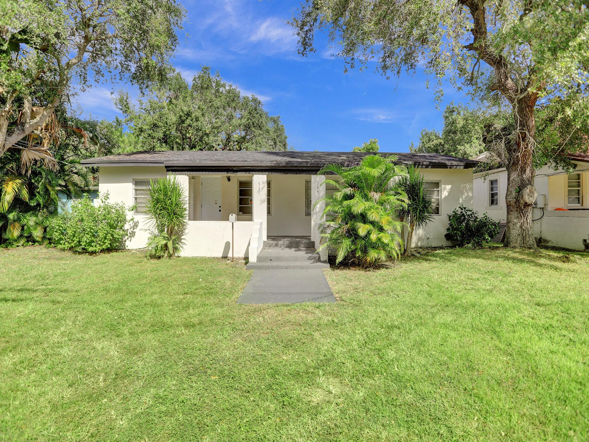 535 Northwest 91st Street, Unit 2 Miami, FL 33150 - Photo 1 of 20 Photo 1