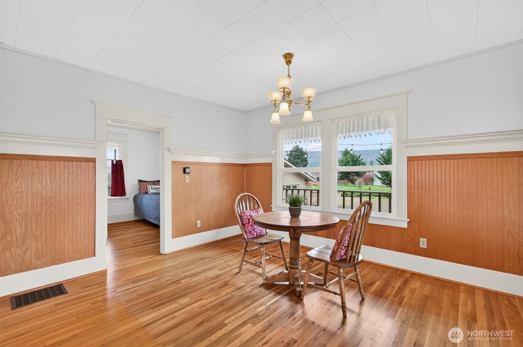 211 South Welcome Slough Road Cathlamet, WA 98612 - Photo 17 of 40