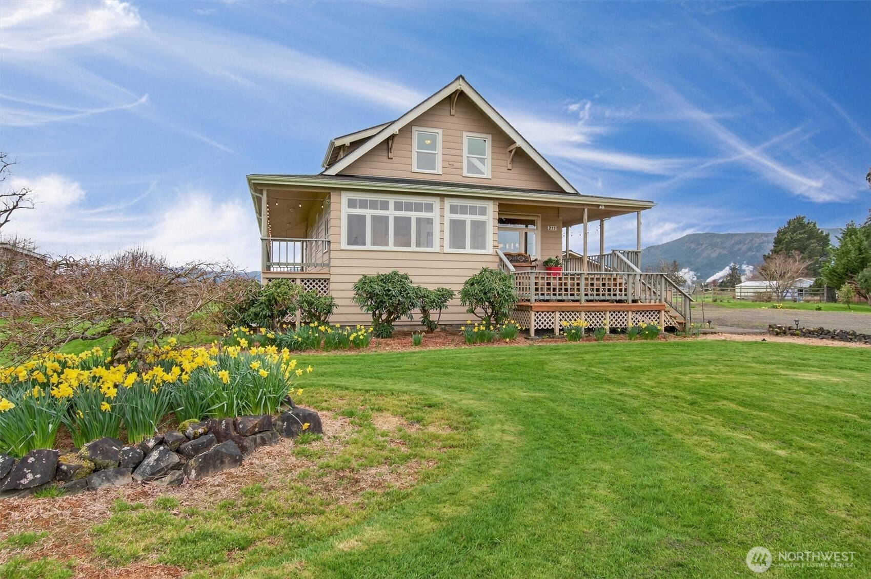 211 South Welcome Slough Road Cathlamet, WA 98612 - Photo 28 of 40