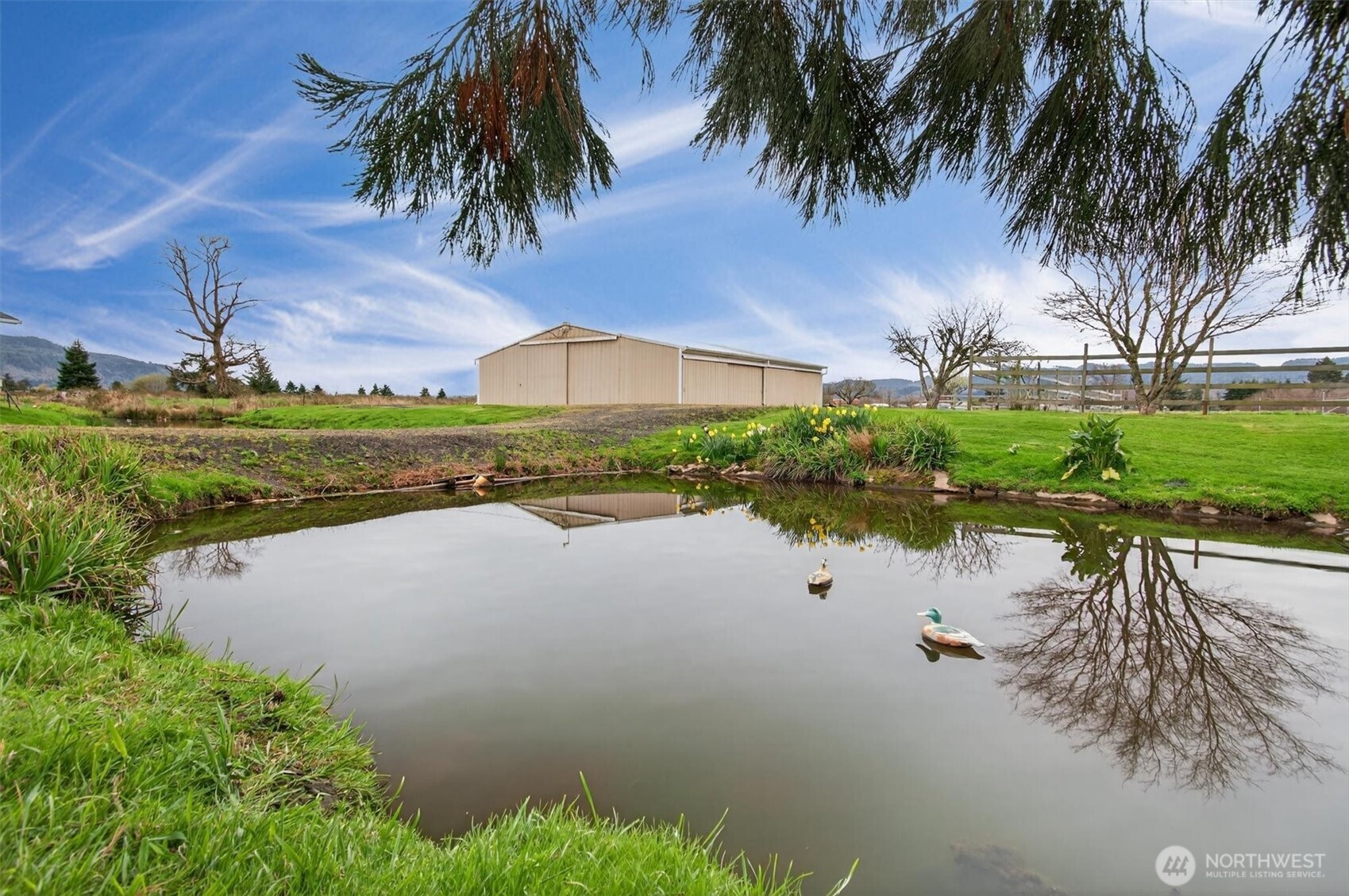 211 South Welcome Slough Road Cathlamet, WA 98612 - Photo 3 of 40