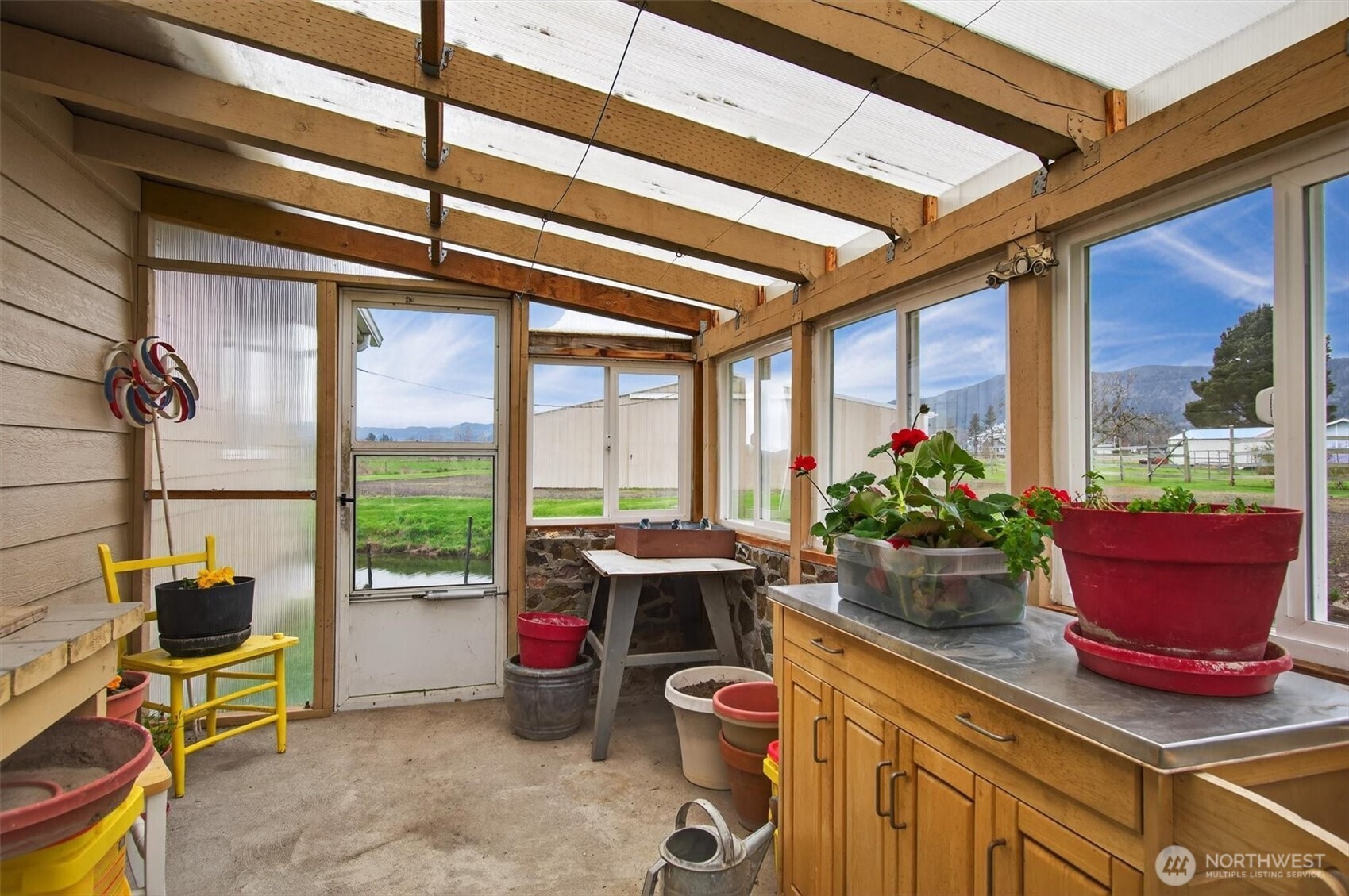 211 South Welcome Slough Road Cathlamet, WA 98612 - Photo 34 of 40