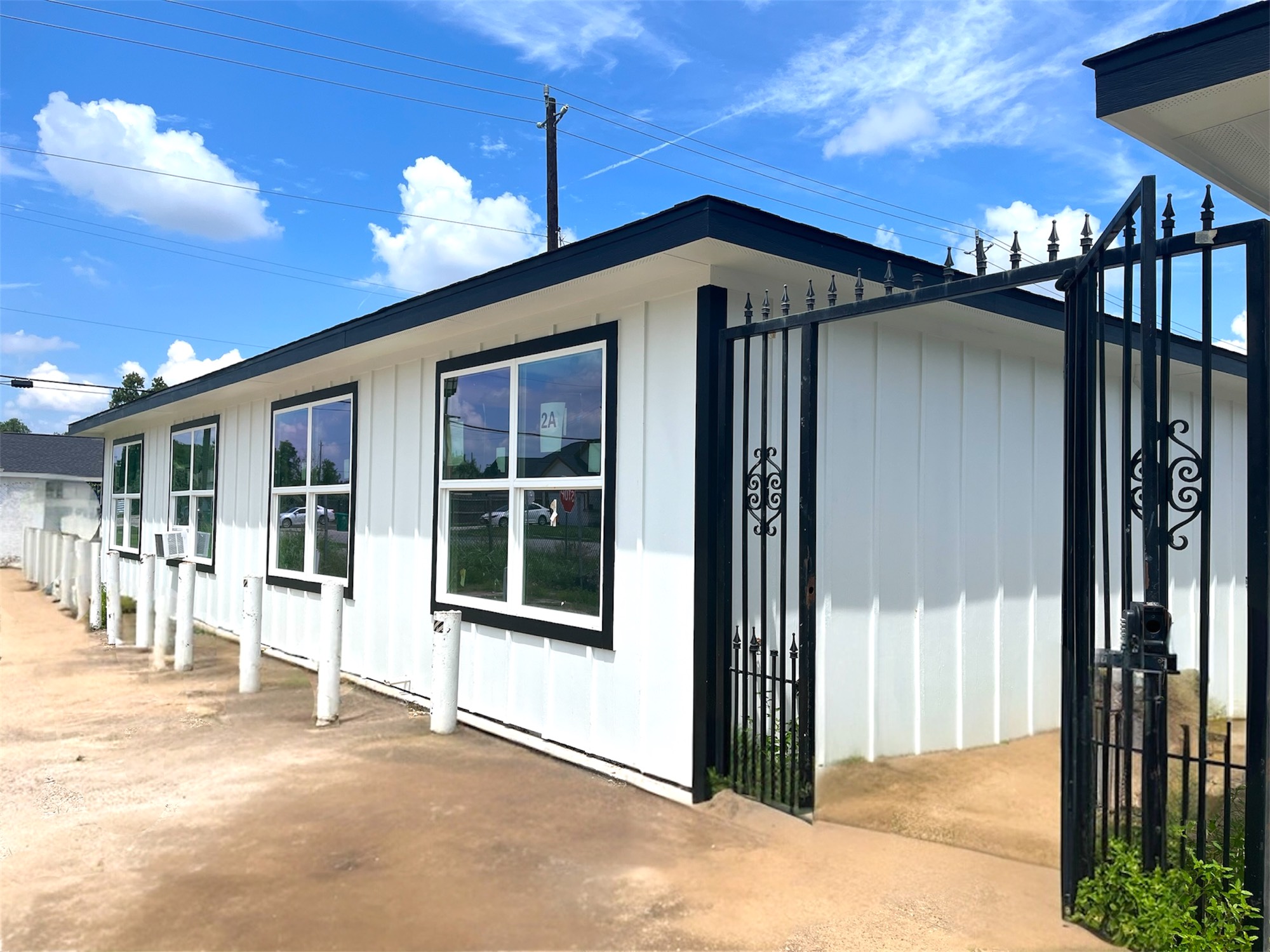 4306 Mallow Street Houston, TX 77051 - Photo 3 of 13