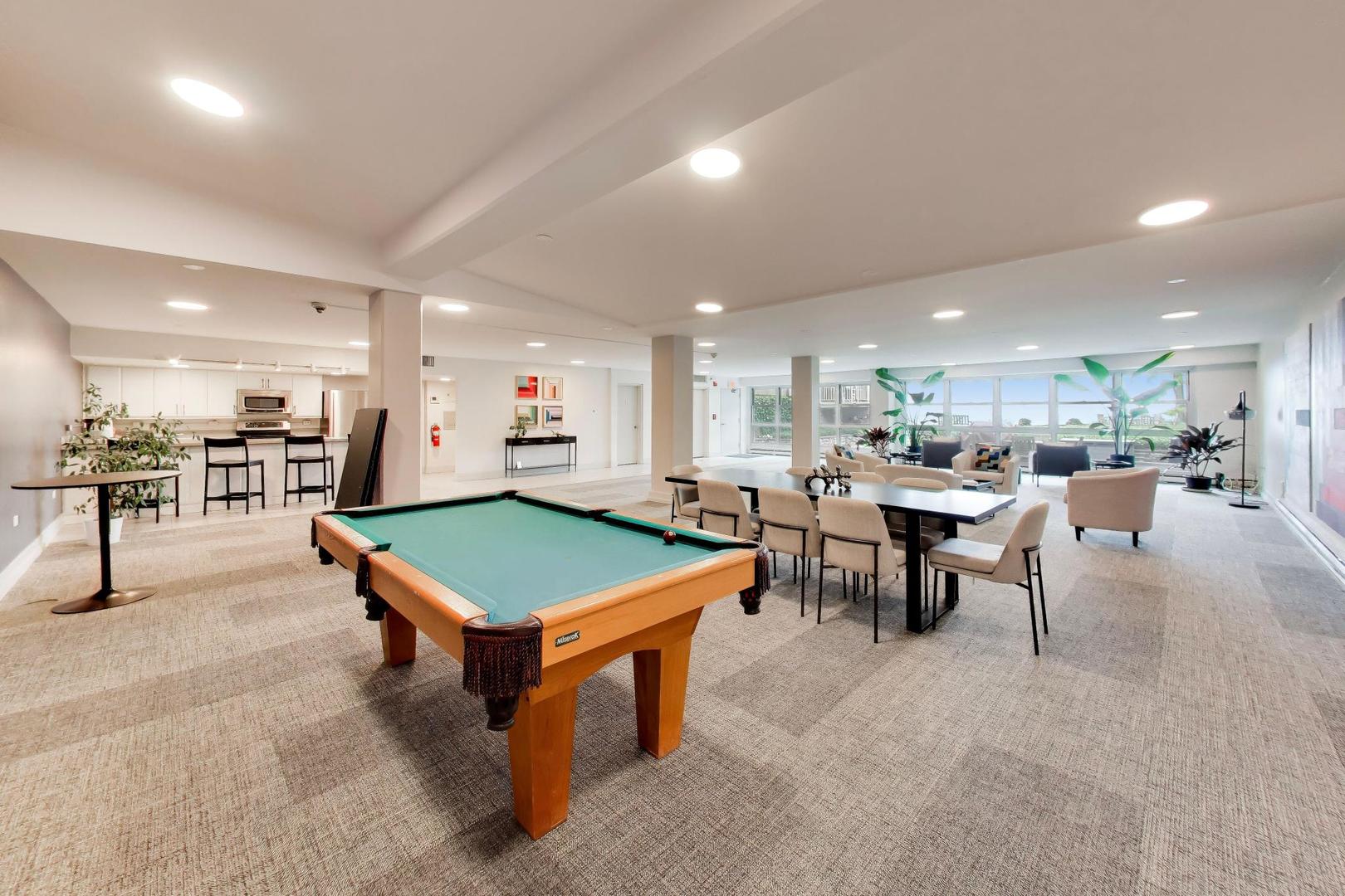 1440 Sheridan Road, Unit 706 Wilmette, IL 60091 - Photo 13 of 23