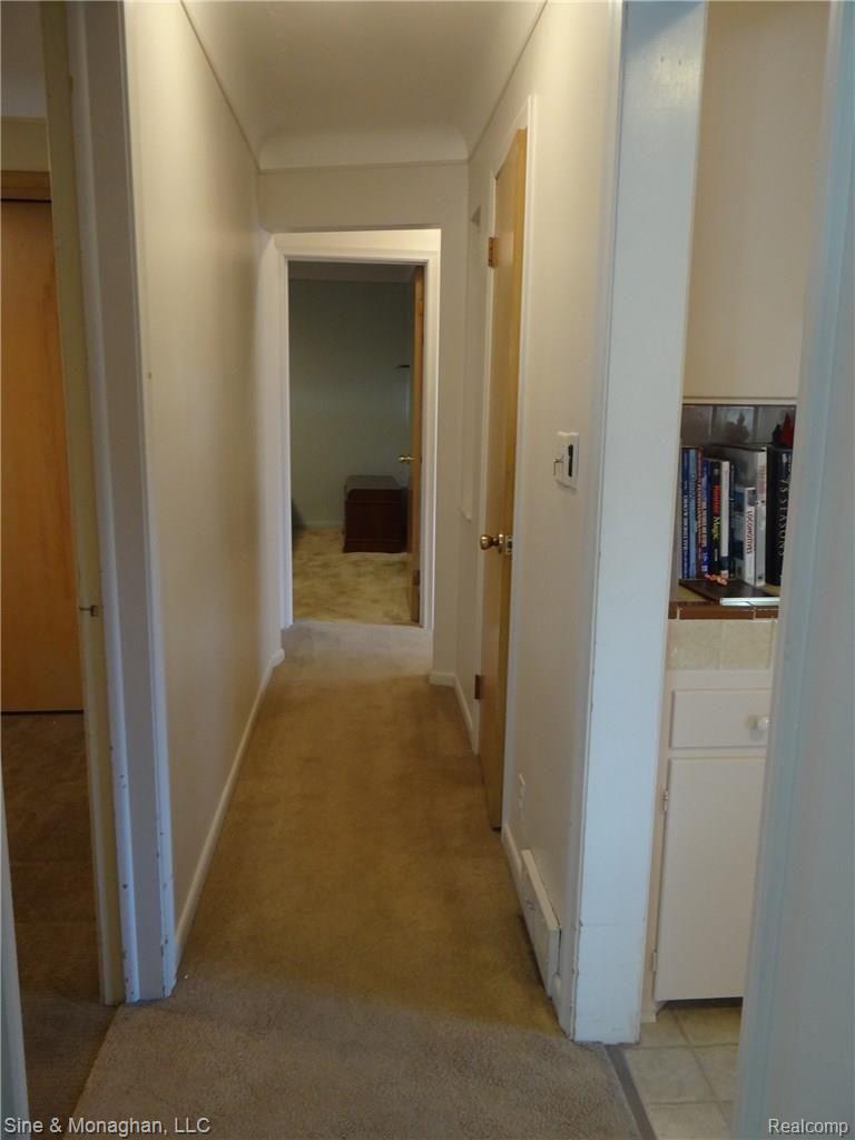 16505 East Eight Mile Road Eastpointe, MI 48021 - Photo 11 of 33 11 hall to bedrooms.jpg