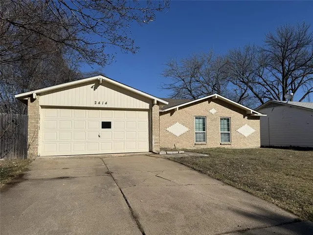$1,795 | 2414 March Lane, Grand Prairie, TX 75050
