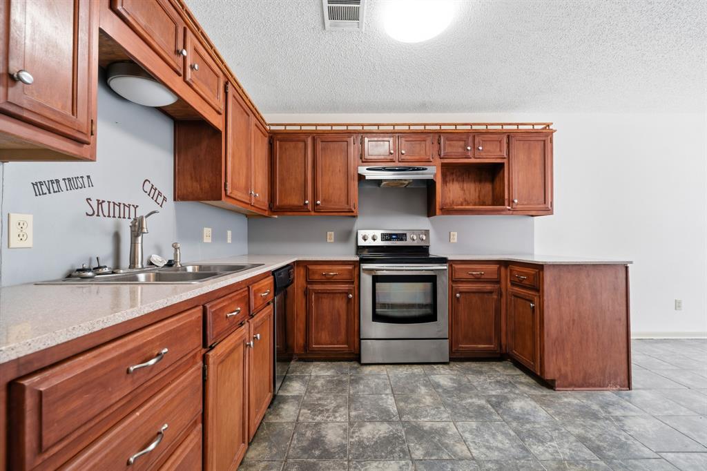 1111 Springhill Street Bellmead, TX 76705 - Photo 18 of 40 Gallery Image 18