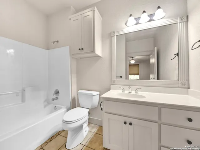 $1,790,000 | 1210 Whispering Woods Trail, New Braunfels, TX 78132