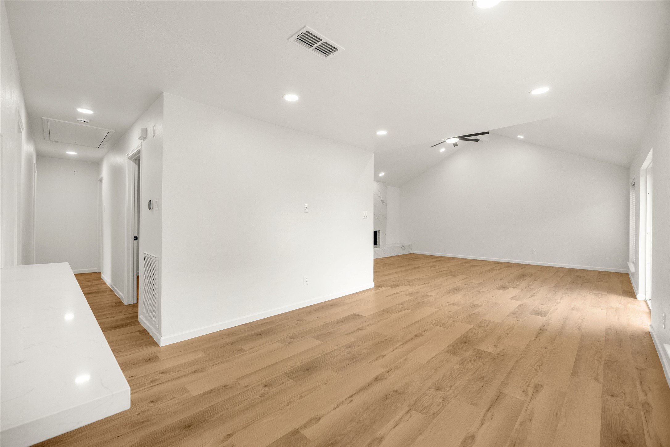 3305 Avenue R Rosenberg, TX 77471 - Photo 8 of 24 Gallery Image 8