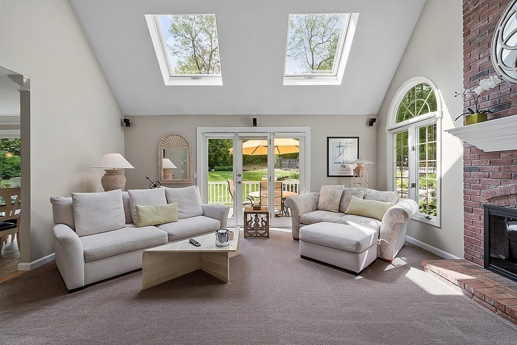 75 Colonial Drive Shrewsbury, MA 01545 - Photo 17 of 42