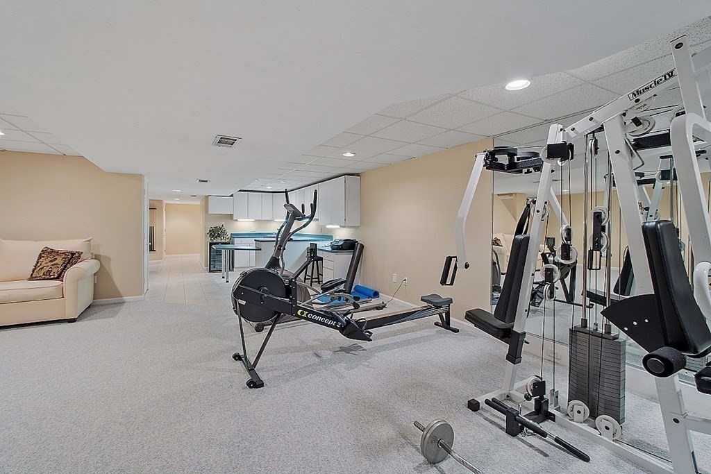 75 Colonial Drive Shrewsbury, MA 01545 - Photo 35 of 42