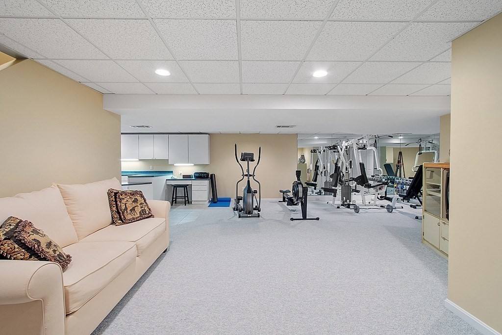 75 Colonial Drive Shrewsbury, MA 01545 - Photo 36 of 42