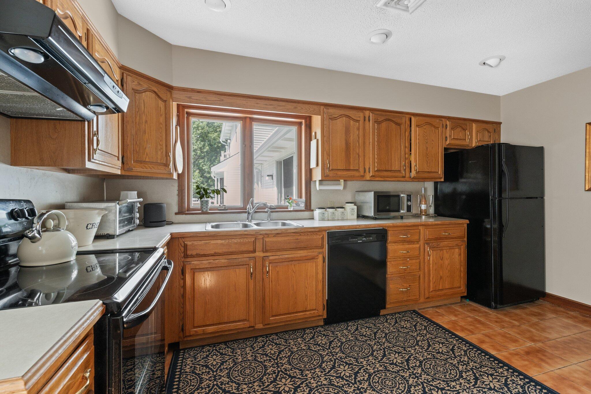 16 Robin Road Sandwich, MA 02563 - Photo 47 of 65 Apartment