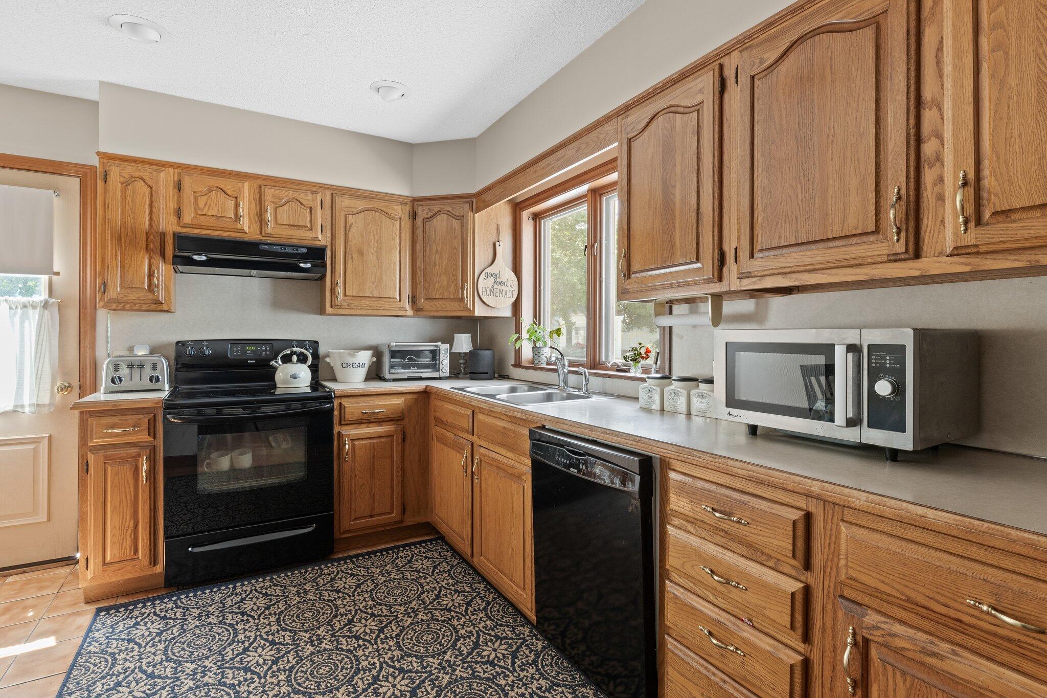 16 Robin Road Sandwich, MA 02563 - Photo 48 of 65 Apartment