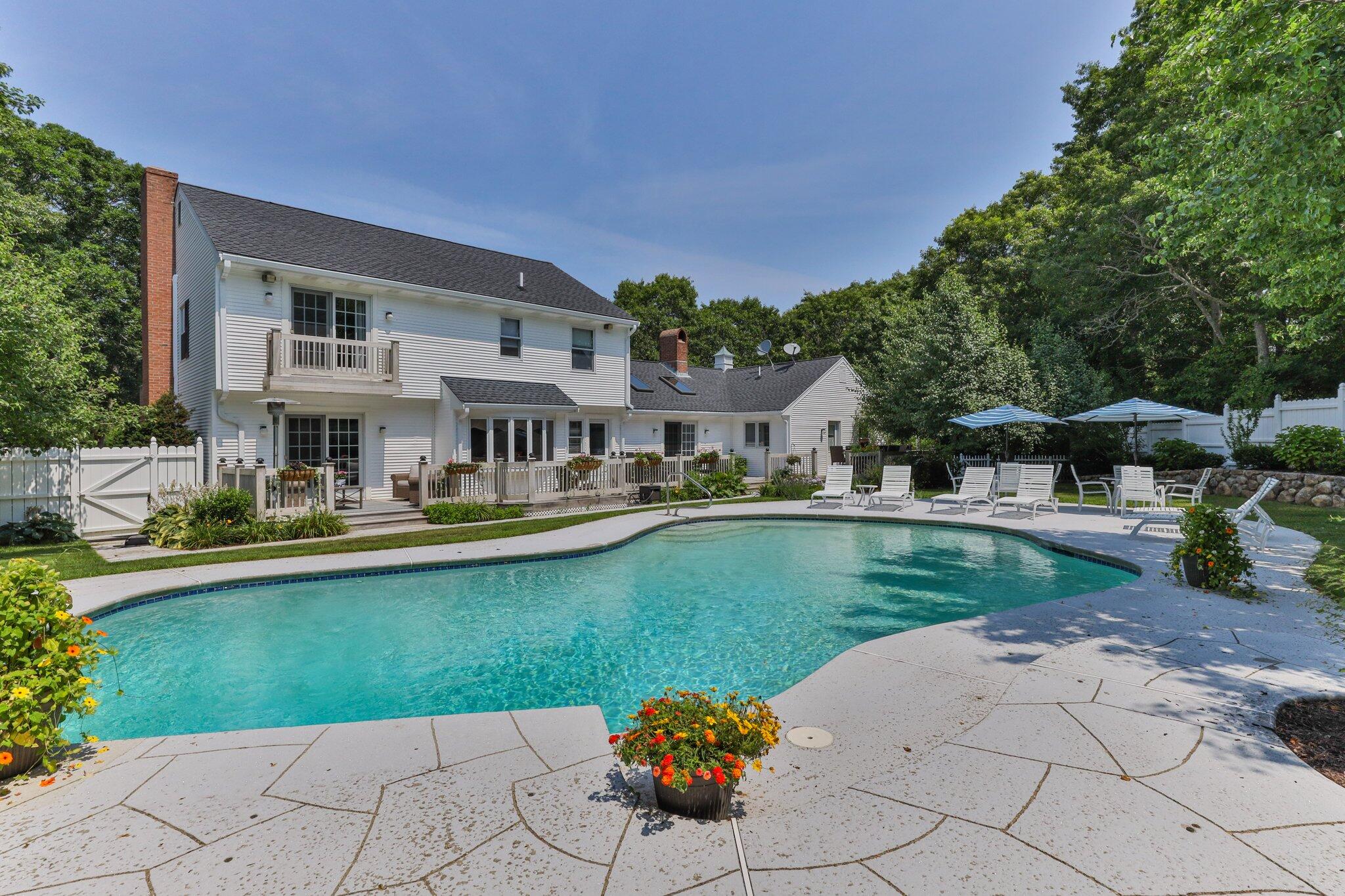 16 Robin Road Sandwich, MA 02563 - Photo 54 of 65 64-web-or-mls-16-robin-rd