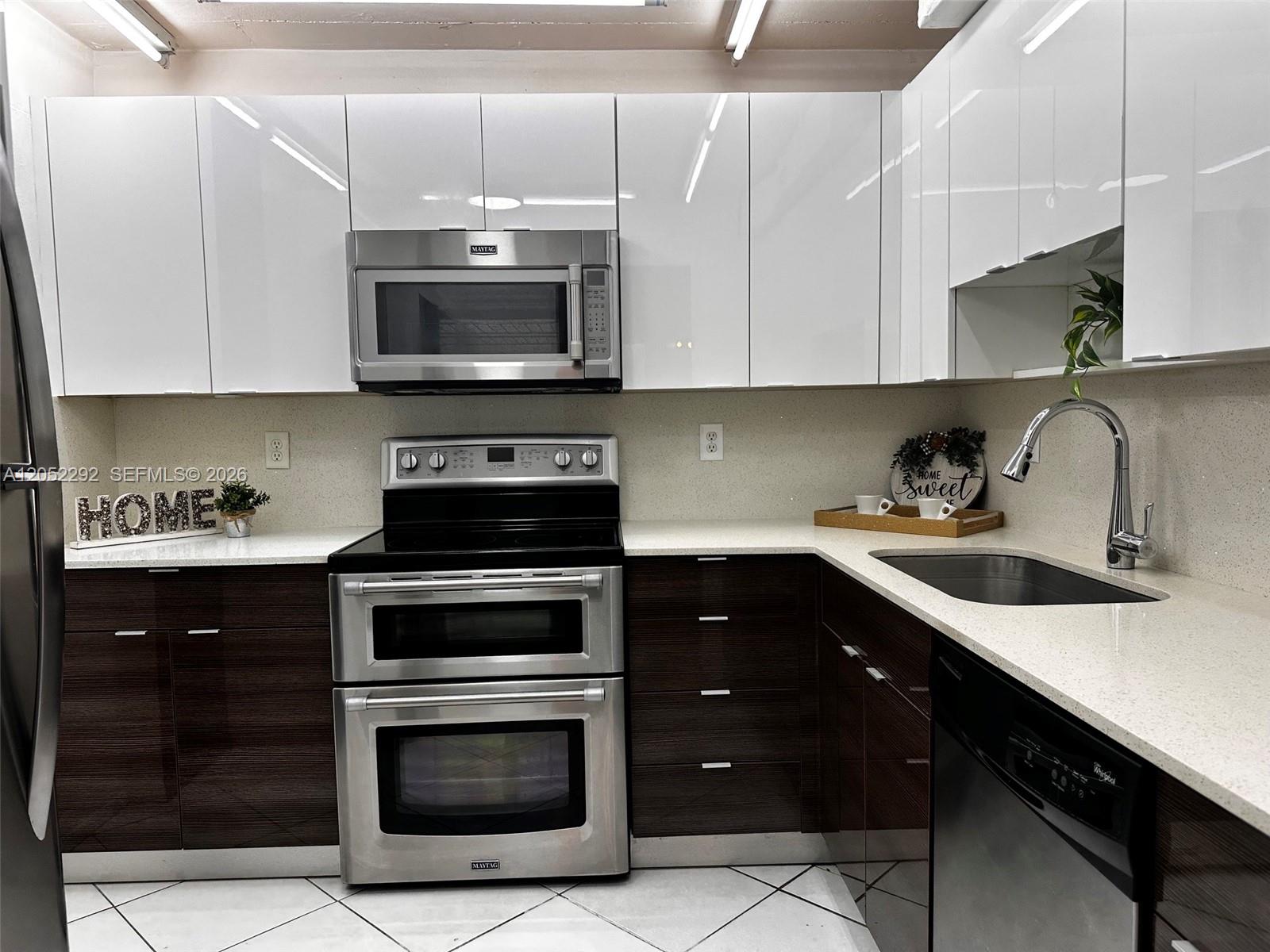 6700 Cypress Road, Unit 111 Plantation, FL 33317 - Photo 4 of 23