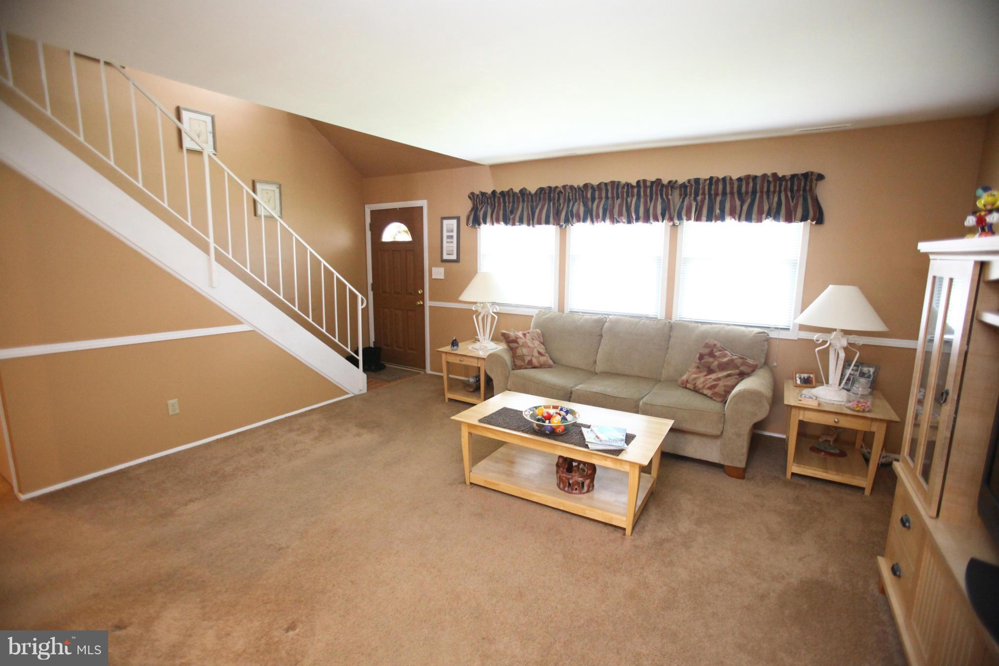 1905 Brookdale Road Baltimore, MD 21244 - Photo 30 of 30 Living Room