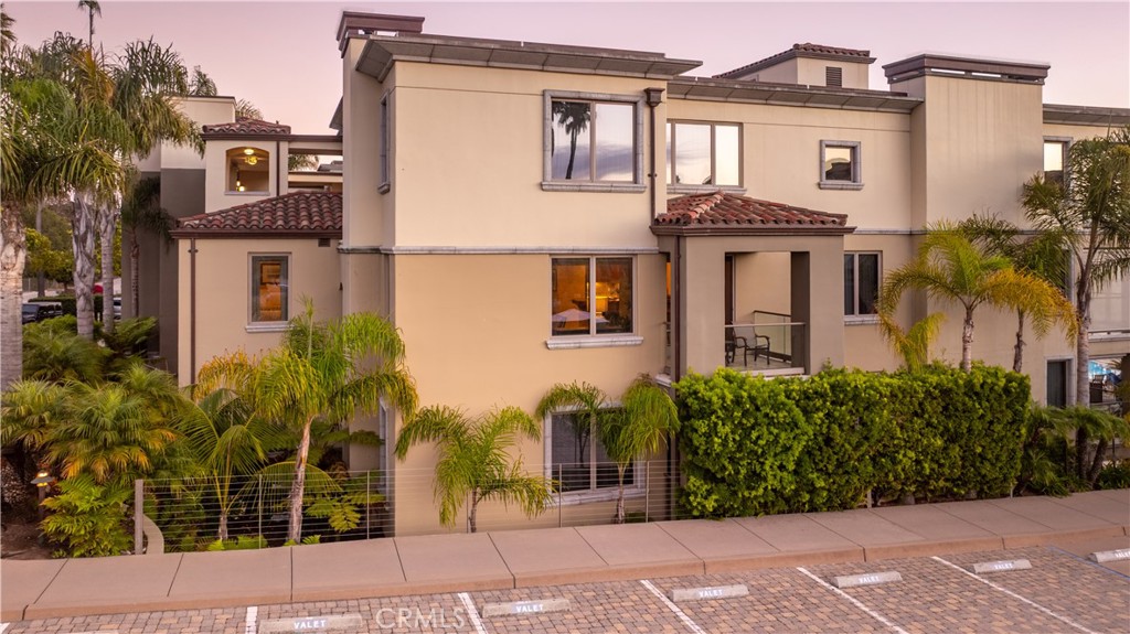 2727 Shell Beach Road, Unit 327 Pismo Beach, CA 93449 - Photo 4 of 67 middle unit